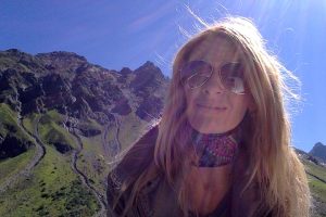 Iris Haiderer ist die Autoreisebloggerin auf der Silvretta